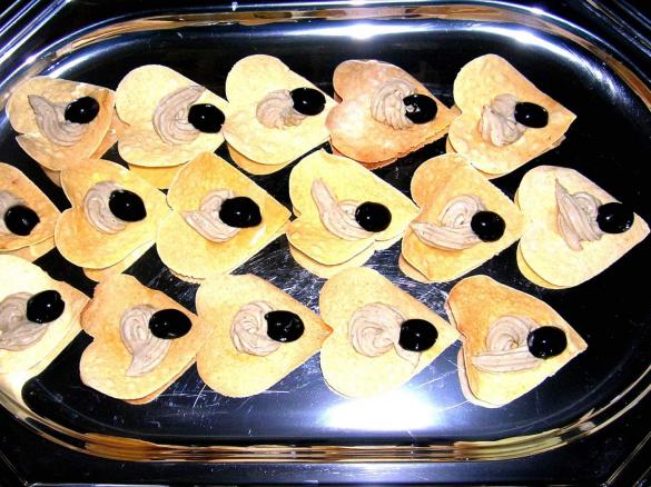 gallette di cuori tonnati Finger food