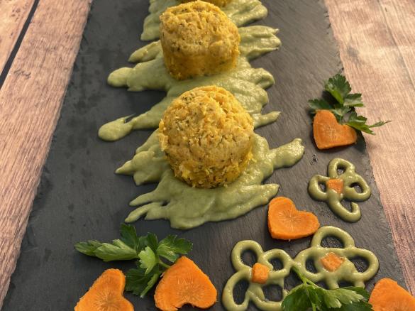 Tortini di carote a vapore su purea di sedano