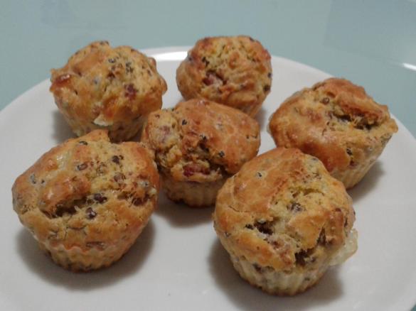 MUFFIN DI LENTICCHIE E COTECHINO