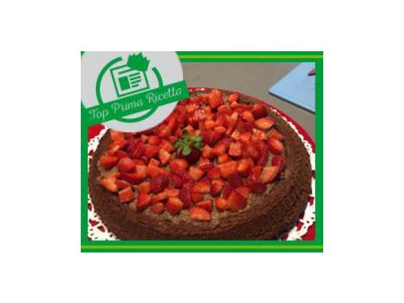 crostata morbida cioccolato e fragole