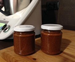 Crema spalmabile di nocciole e carruba senza lattosio