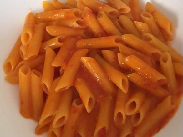 PENNE AL POMODORO FRESCO