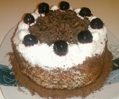 Torta Foresta Nera con le amarene