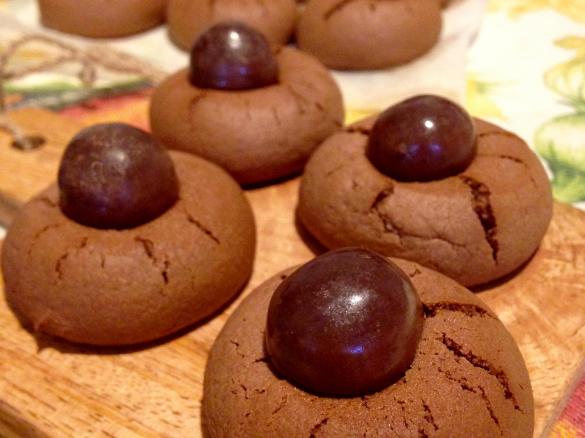 Nutellotti con nocciola ricoperta