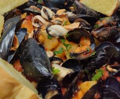 Zuppa di patate e cozze piccanti