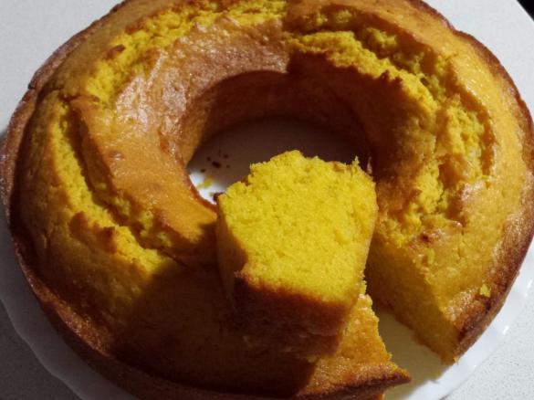 Torta all'arancia intera