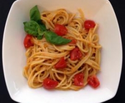 Spaghetti pomodorini e salmone