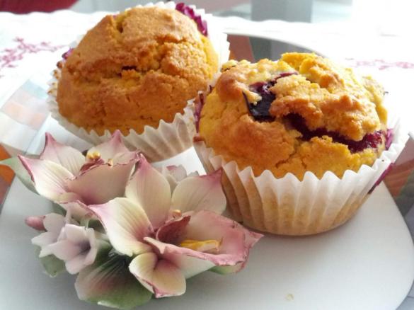 MUFFIN VELOCISSIMI AI MIRTILLI