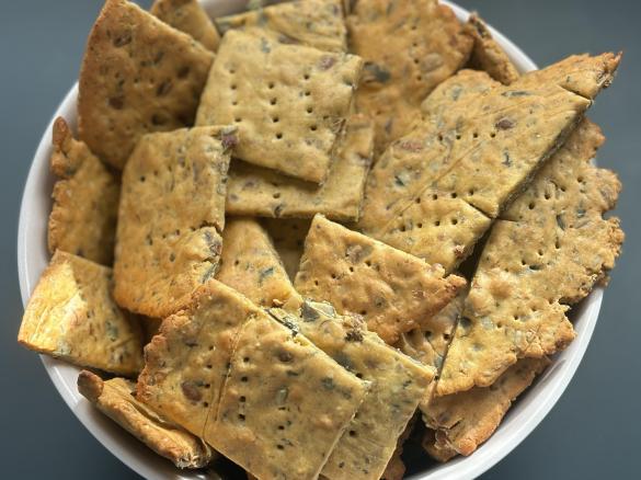 Cracker con farina di ceci e semi misti