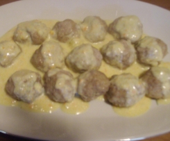 POLPETTINE CON CREMA AL VINO