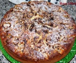 Torta di pere allo yogurt con noci caramellate e scaglie di cioccolato