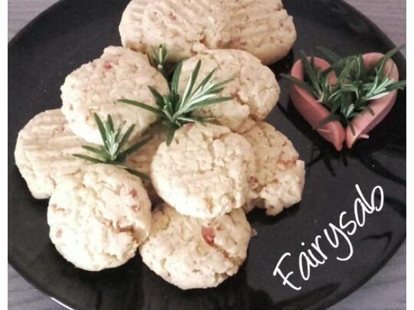 Cookies salati wurstel patate e cipolla (snz glutine) -contest biscotti salati-