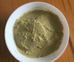 Hummus di avocado