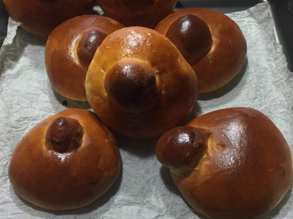 Brioches siciliane "col tuppo" - PERFETTE