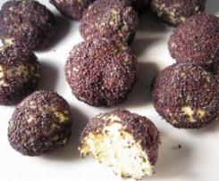 Polpettine di salmone al papavero e limone