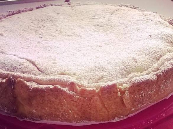 TORTA DI AMARETTI CON CREMA ALLA CANNELLA