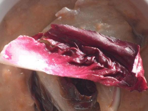 CREMA DENSA DI FAGIOLI ROSSI CON RADICCHIO TREVIGIANO