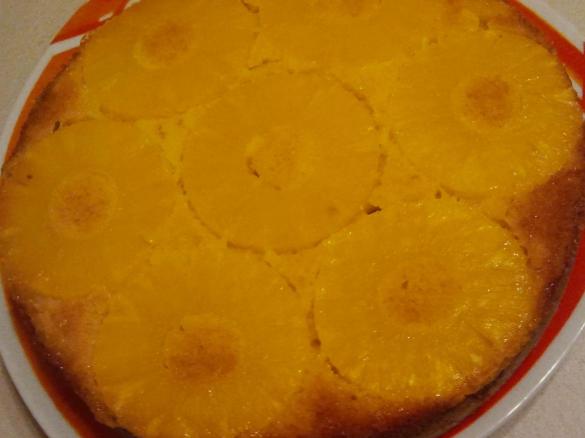 Torta all'ananas soffice