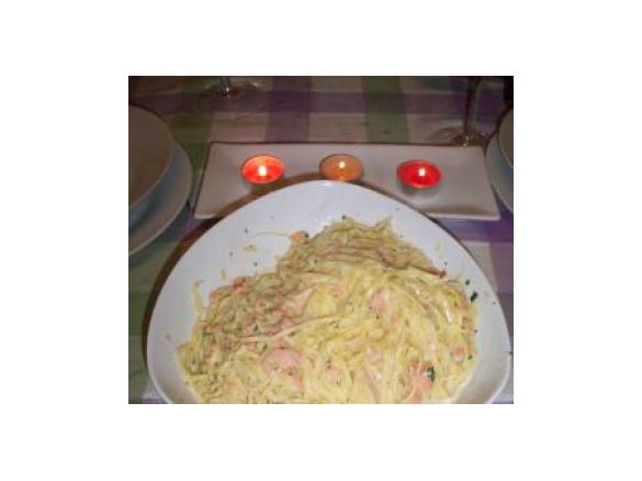 TAGLIOLINI AL SALMONE
