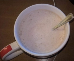 Latte con cacao dolce. 