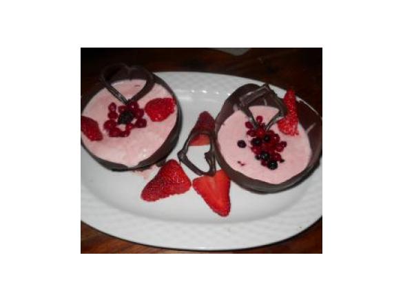 Cestini di Palloncini con Mousse di Fragole 