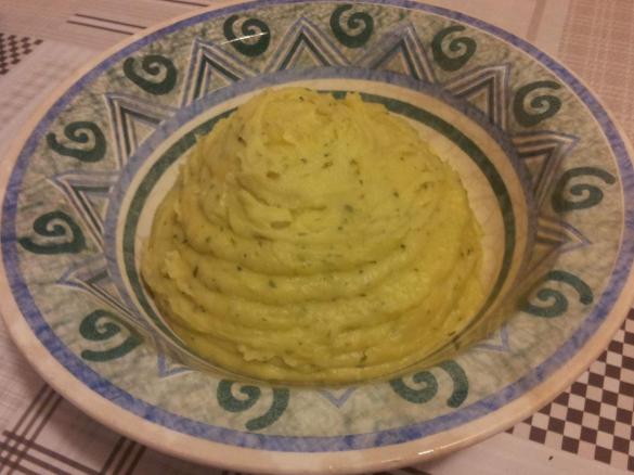 Purè di patate con porri, curry e prezzemolo