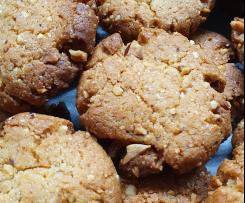 Biscotti alle nocciole senza uova e senza lattosio