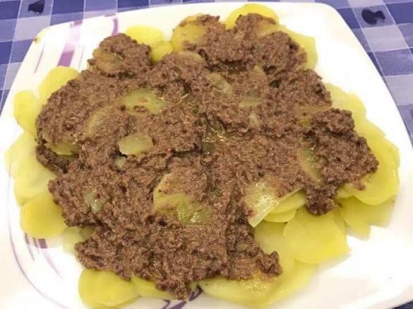 Carpaccio  di patate con salsa tapenade