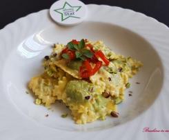 Ravioli con crema ai peperoni