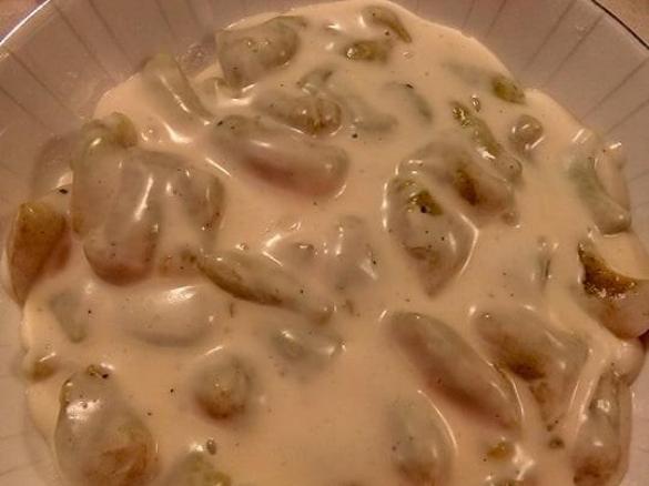 Gnocchi di zucchine e menta in crema di parmigiano