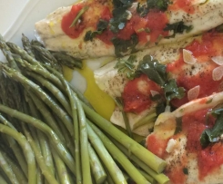 Filetti di branzino e asparagi 