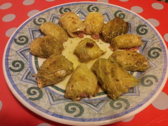 Involtini di verza (caponet) agrodolci