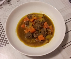 Spezzatino di scottona con carote e curcuma