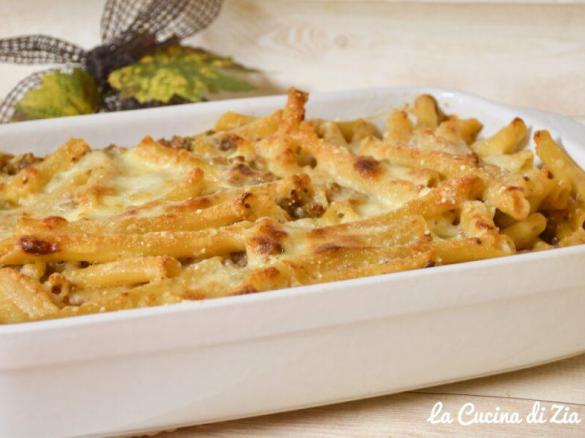 Pasta al forno alla salsiccia