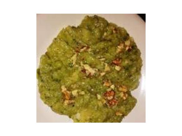 Salsa verde alle noci vegano