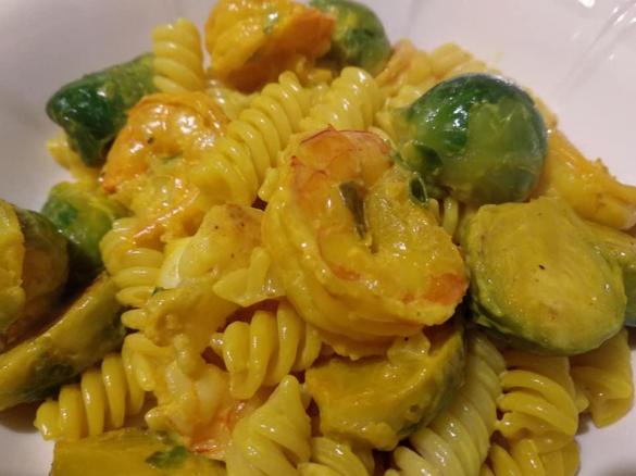 Fusilli risottati con code di gamberi e cavoletti di Bruxelles