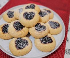 Biscotti con cuore di marmellata
