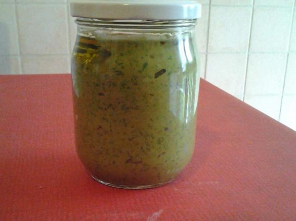 Pesto con nocciole