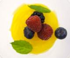 Crema pasticcera Vegan con frutti di bosco - della blogger Mariangela