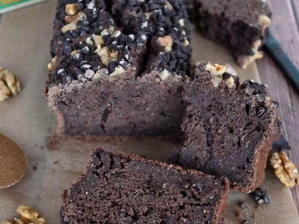 PLUMECAKE AVENA NOCI E CIOCCOLATO