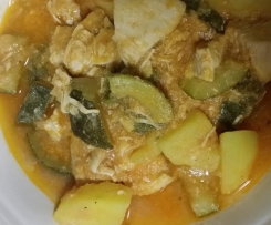 Pollo con zucchine e patate