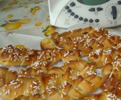 TRECCINE RIPIENE DI NUTELLA E MARMELLATA