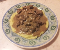 Spezzatino di manzo con purè di patate allo zenzero e basilico