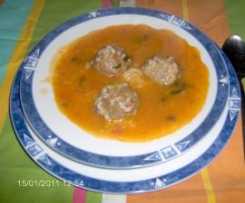 Minestra di riso con polpette