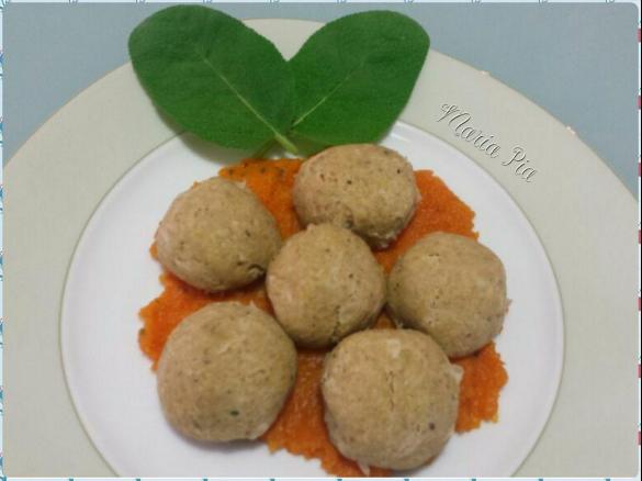 POLPETTE DI SGOMBRO CON FAGIOLI CANNELLINI SU LETTO DI CAROTE AROMATIZZATE ALLA SALVIA E BRANDY  (Contest la magia del vapore)