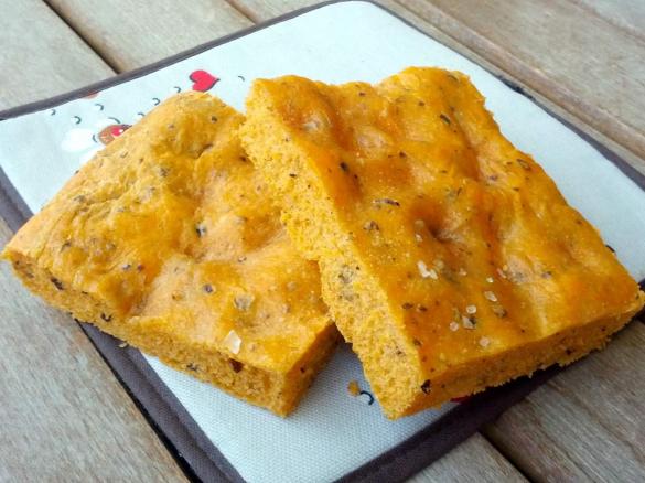 FOCACCIA PIZZAIOLA