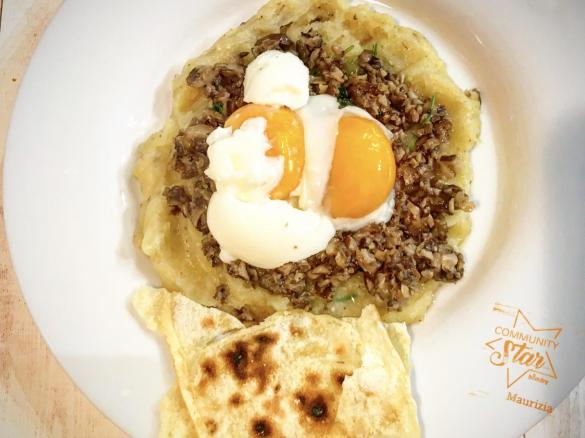 Uova barzotte con funghi e patate