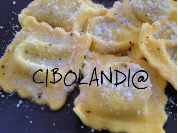 RAVIOLI CON RIPIENO DI TARTUFO 