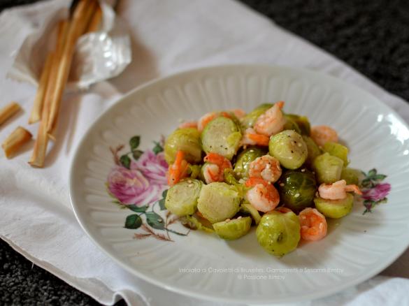 Insalata di Cavoletti di Bruxelles, Gamberetti e Semi di Sesamo - CONTEST RICETTE LEGGERE