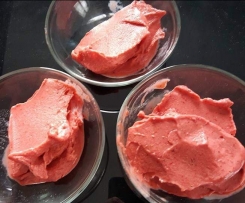 Gelato light alla fragola
